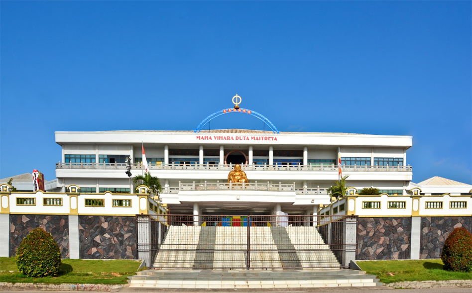 Private Car Hire Batam Duta Maitreya