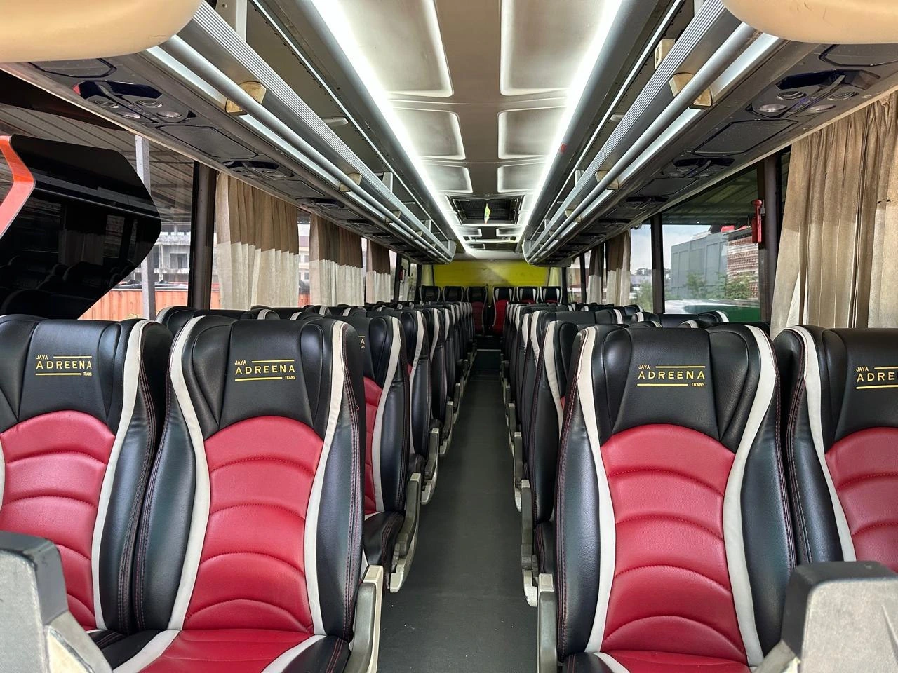 Sewa Bus Batam 50Seat 3