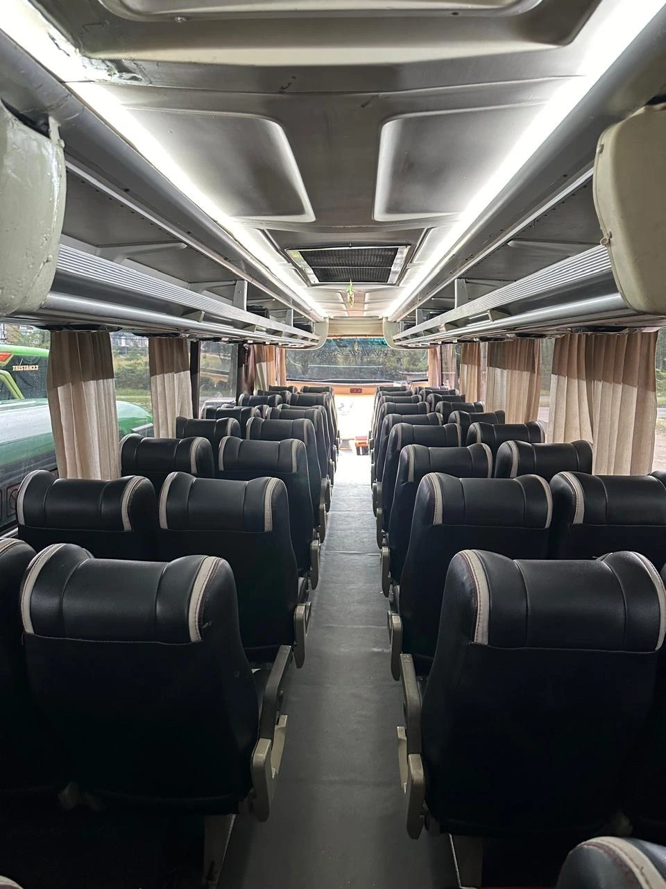 Sewa Bus Batam 50Seat 4