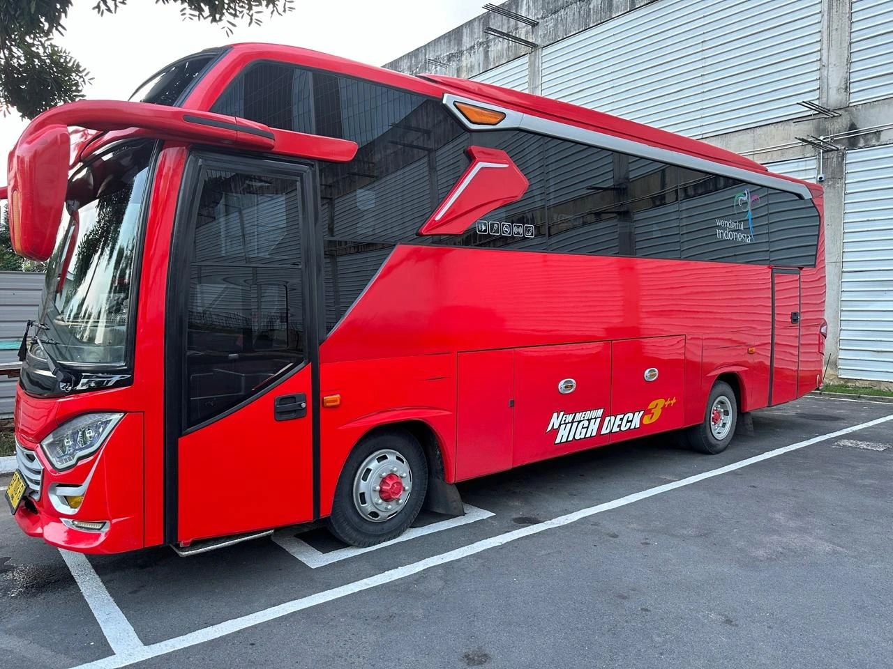 Sewa Bus Batam 33Seat 2